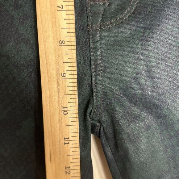 7 For All Mankind High-Waist Ankle Skinny Coated Green Python jeans SZ 28 NWOT - Picture 8 of 14